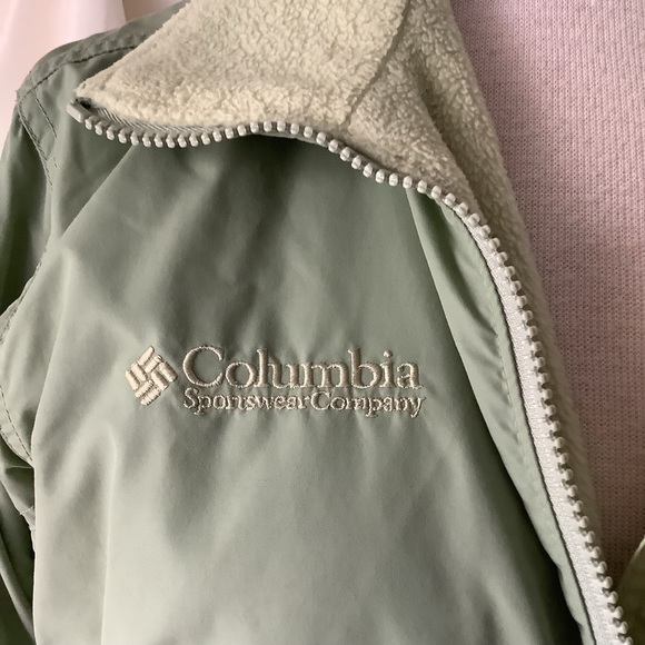 Women’s Columbia Light Green Fleece Lined Jacket - Picture 3 of 5